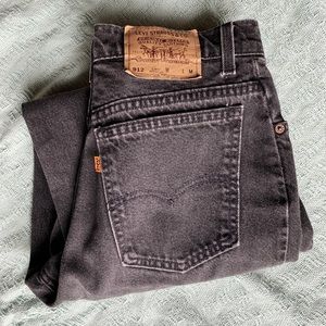 Black Vintage Levi 912 Mom Jean | Slim Fit | 11 M